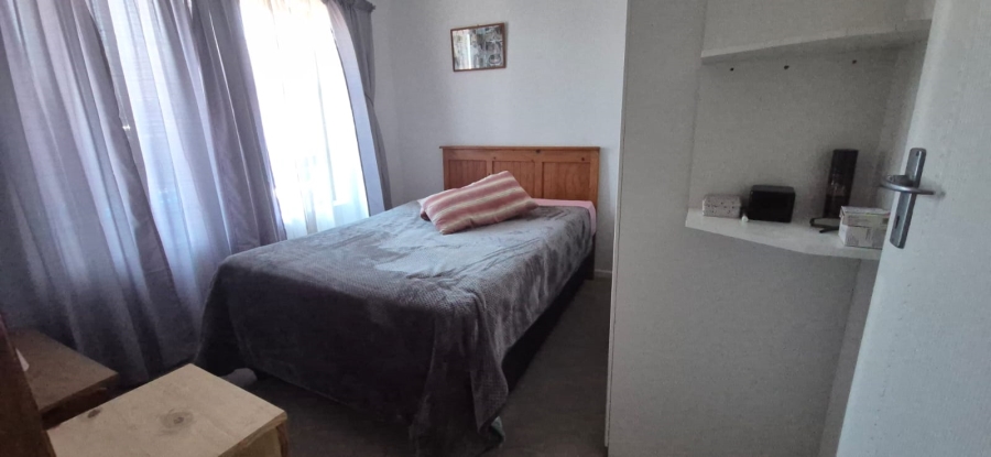 To Let 2 Bedroom Property for Rent in Hartenbos Central Western Cape